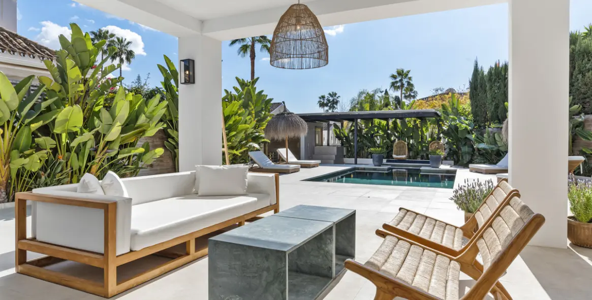 Long-term rent of detached villa in Nueva Andalucía 43