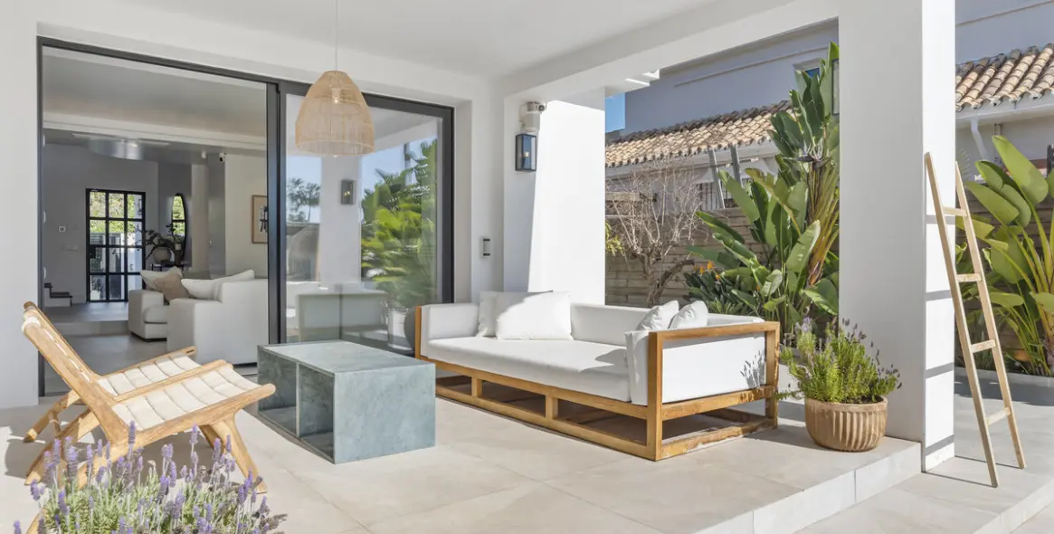 Long-term rent of detached villa in Nueva Andalucía 44