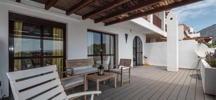 Продажа апартаментов на среднем этаже в The Golden Mile 3