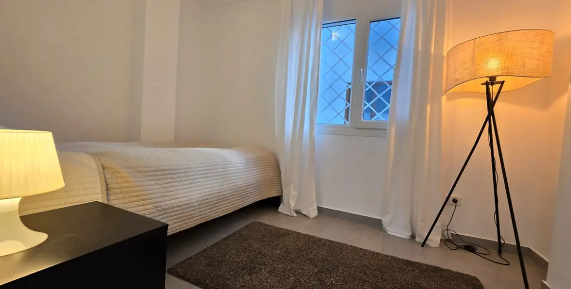 Продажа апартаментов на среднем этаже в Nueva Andalucía 16