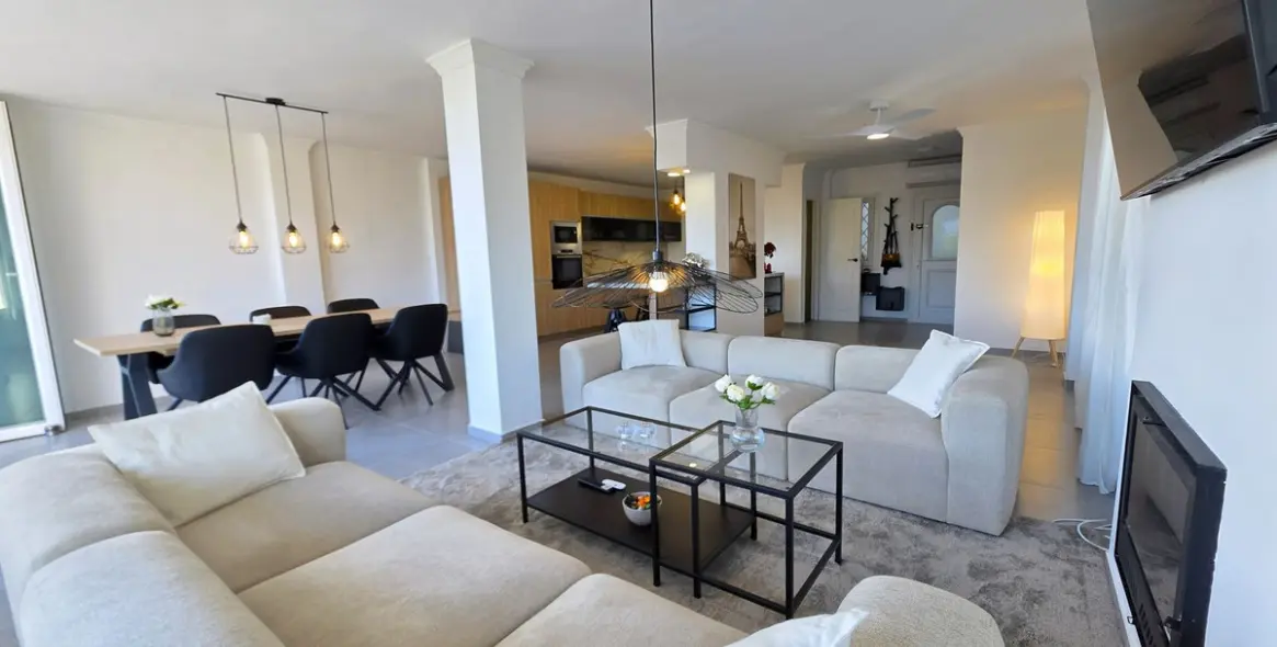 Sale of middle floor apartment in Nueva Andalucía 24