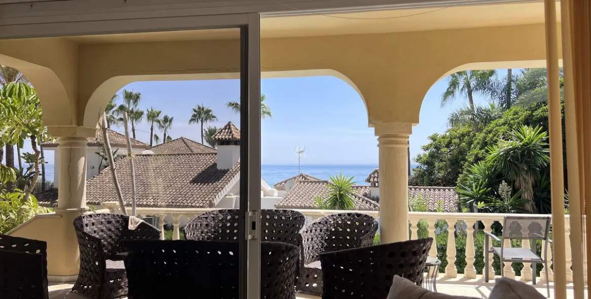 Venta de villa independiente en Bahía de Marbella 2