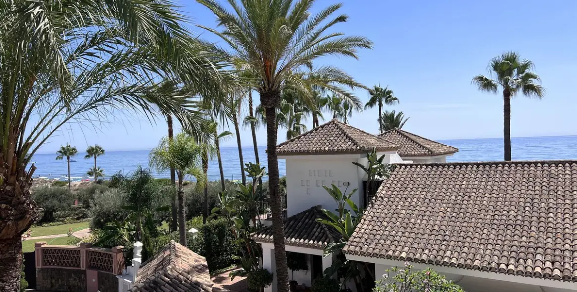 Venta de villa independiente en Bahía de Marbella 12