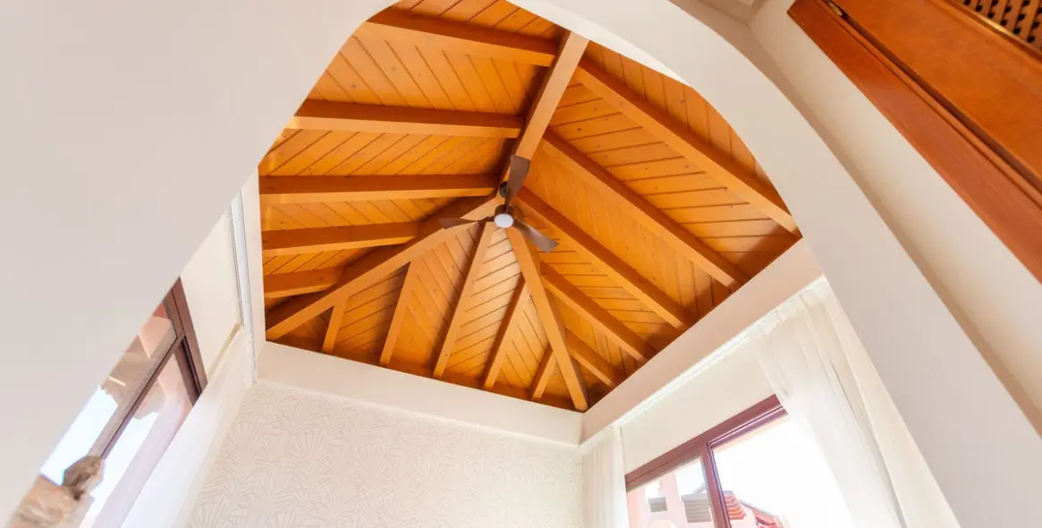 Long-term rent of penthouse in New Golden Mile 17