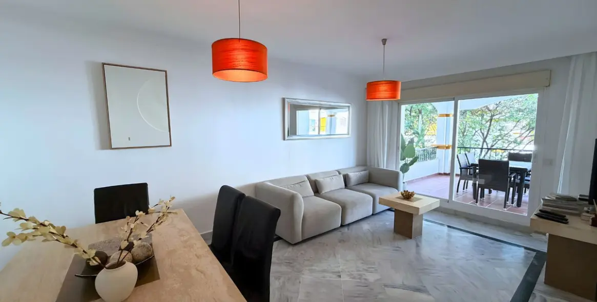 Продажа апартаментов на среднем этаже в Puerto Banús 1