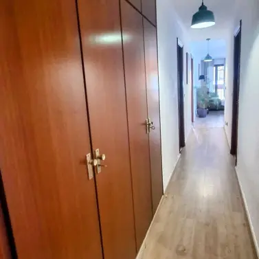 Продажа апартаментов на среднем этаже в Marbella