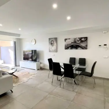 Venta de apartamento en planta media en Cancelada