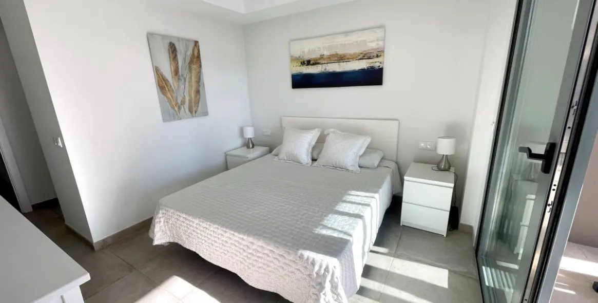 Продажа апартаментов на среднем этаже в Cancelada 7