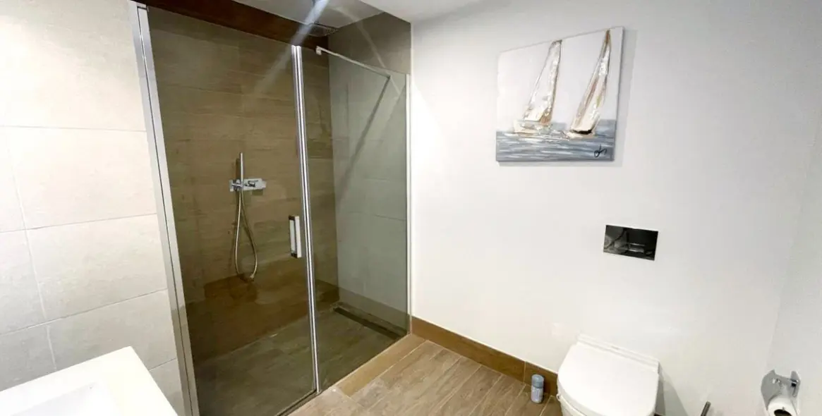 Продажа апартаментов на среднем этаже в Cancelada 10