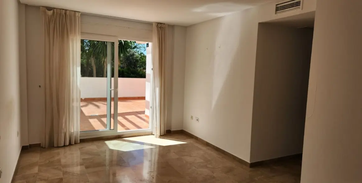 Продажа апартаментов на первом этаже в Benalmadena 19