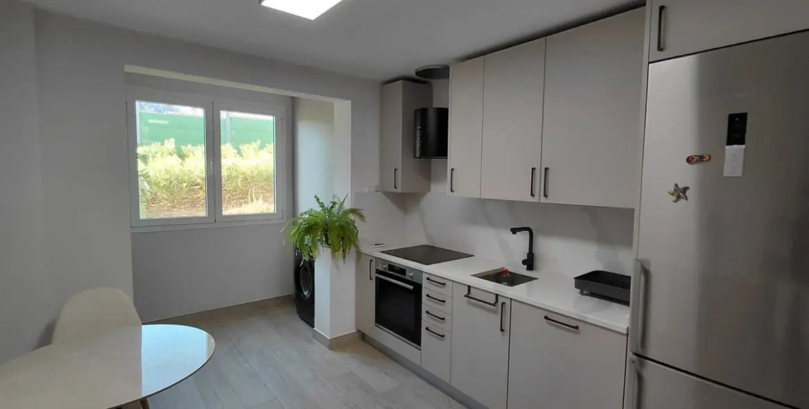 Sale of middle floor apartment in Nagüeles 11