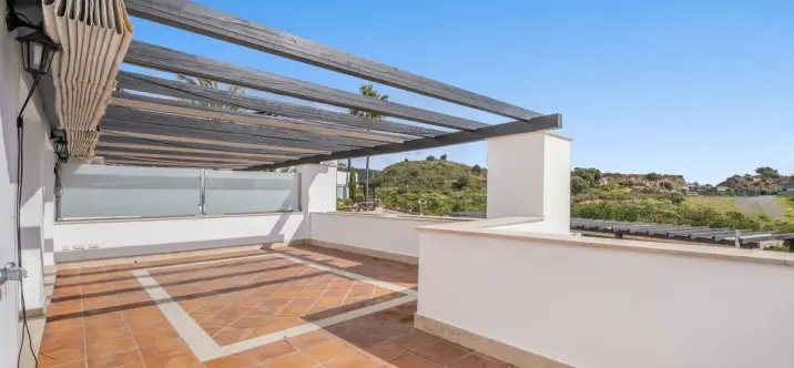 Sale of duplex in Santa Clara 3