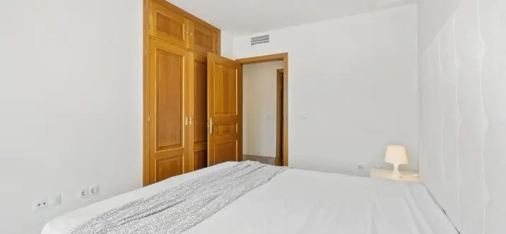 Sale of duplex in Santa Clara 4