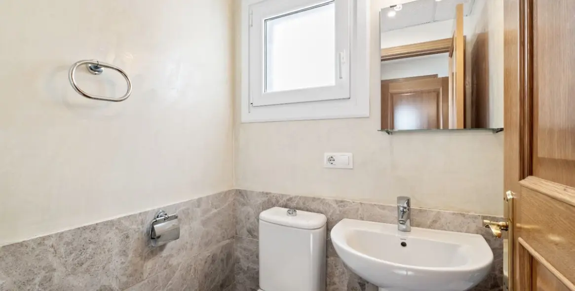 Sale of duplex in Santa Clara 17