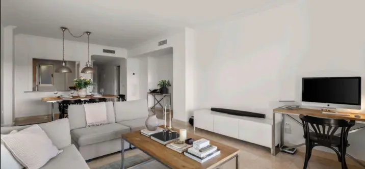 Sale of ground floor apartment in Benahavís 3