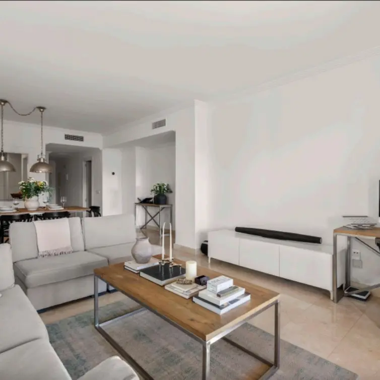 Venta de apartamento en planta baja en Benahavís