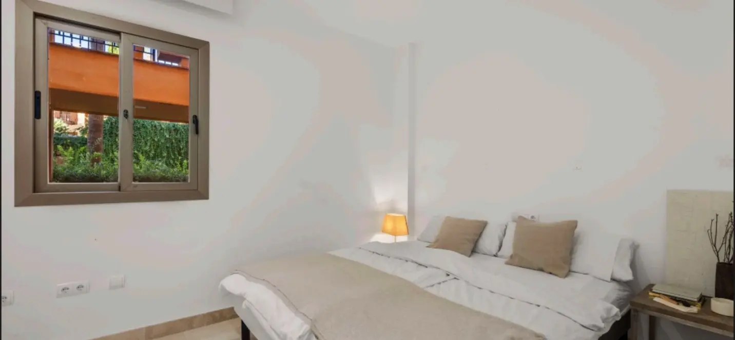 Venta de apartamento en planta baja en Benahavís 4