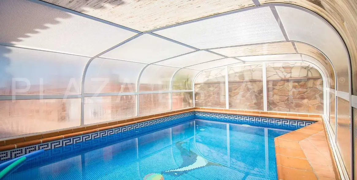 Sale of detached villa in Nerja 4