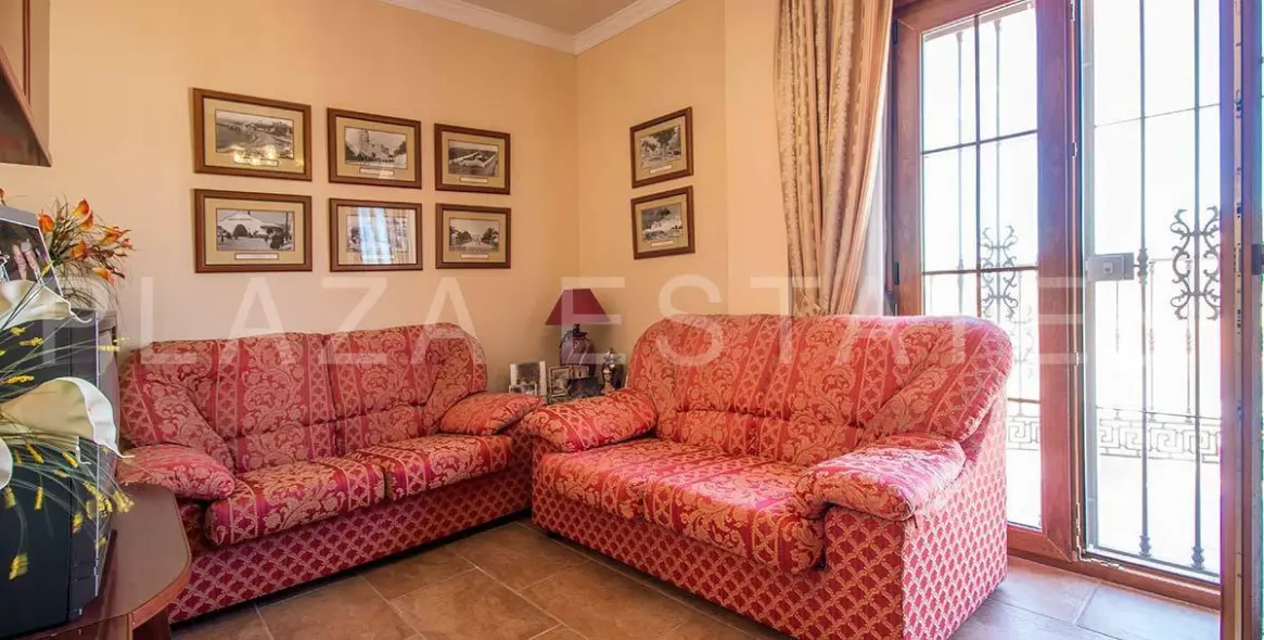 Sale of detached villa in Nerja 16