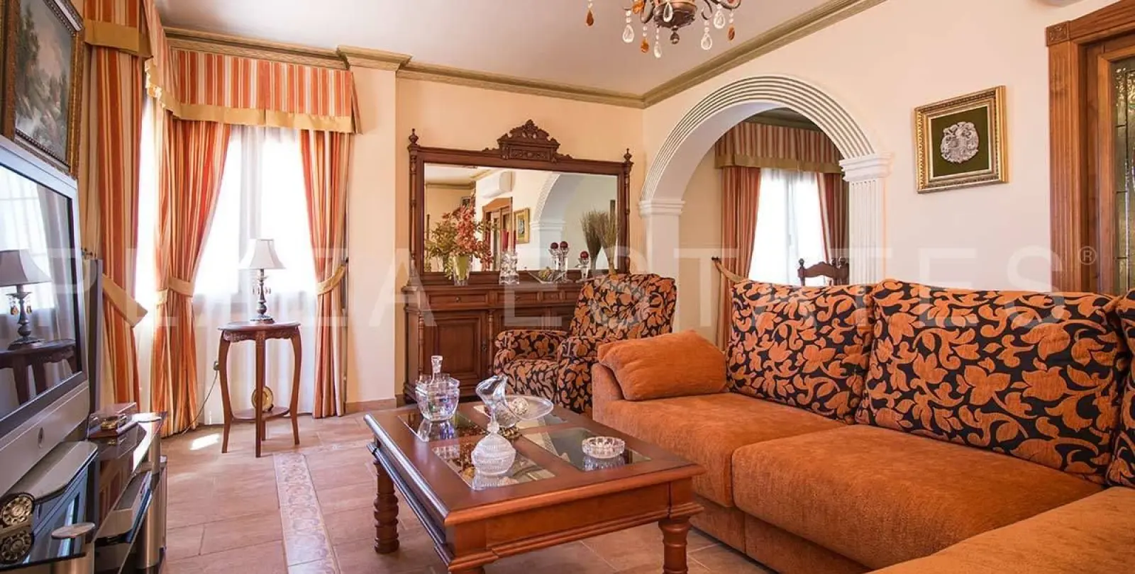 Продажа  отдельно стоящей виллы в Nerja 6