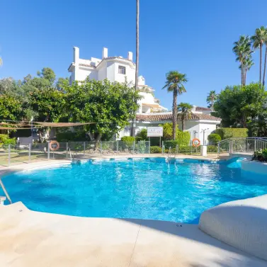 Sale of penthouse duplex in Elviria