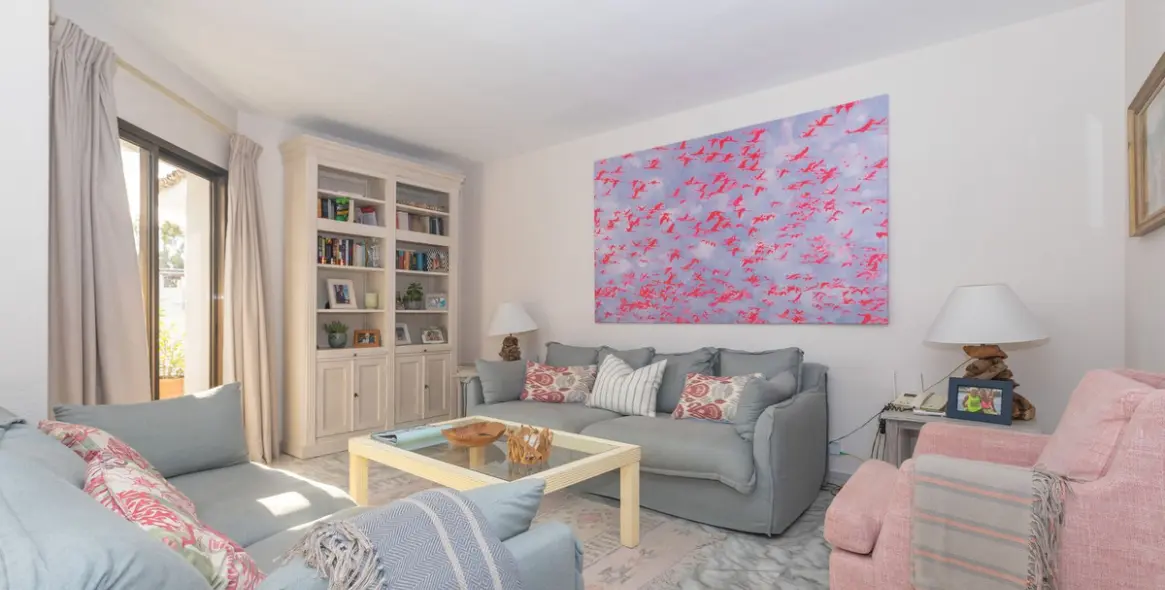 Venta de ático dúplex en Elviria 3