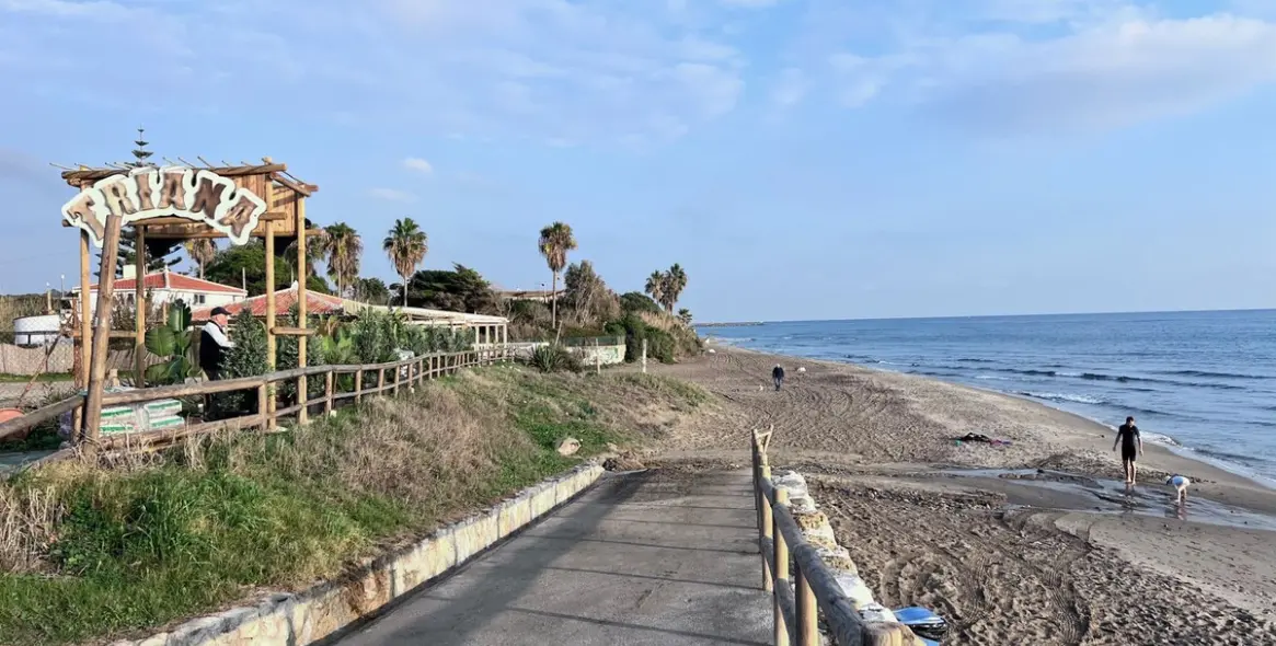 Продажа двухуровневого пентхауса в Las Chapas 31