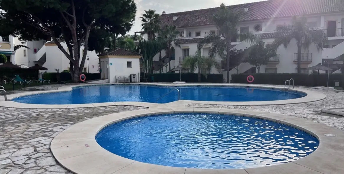 Продажа двухуровневого пентхауса в Las Chapas 34