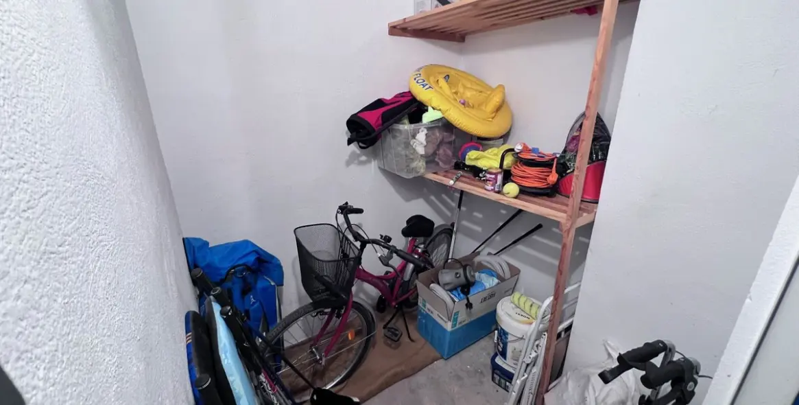 Продажа двухуровневого пентхауса в Las Chapas 35