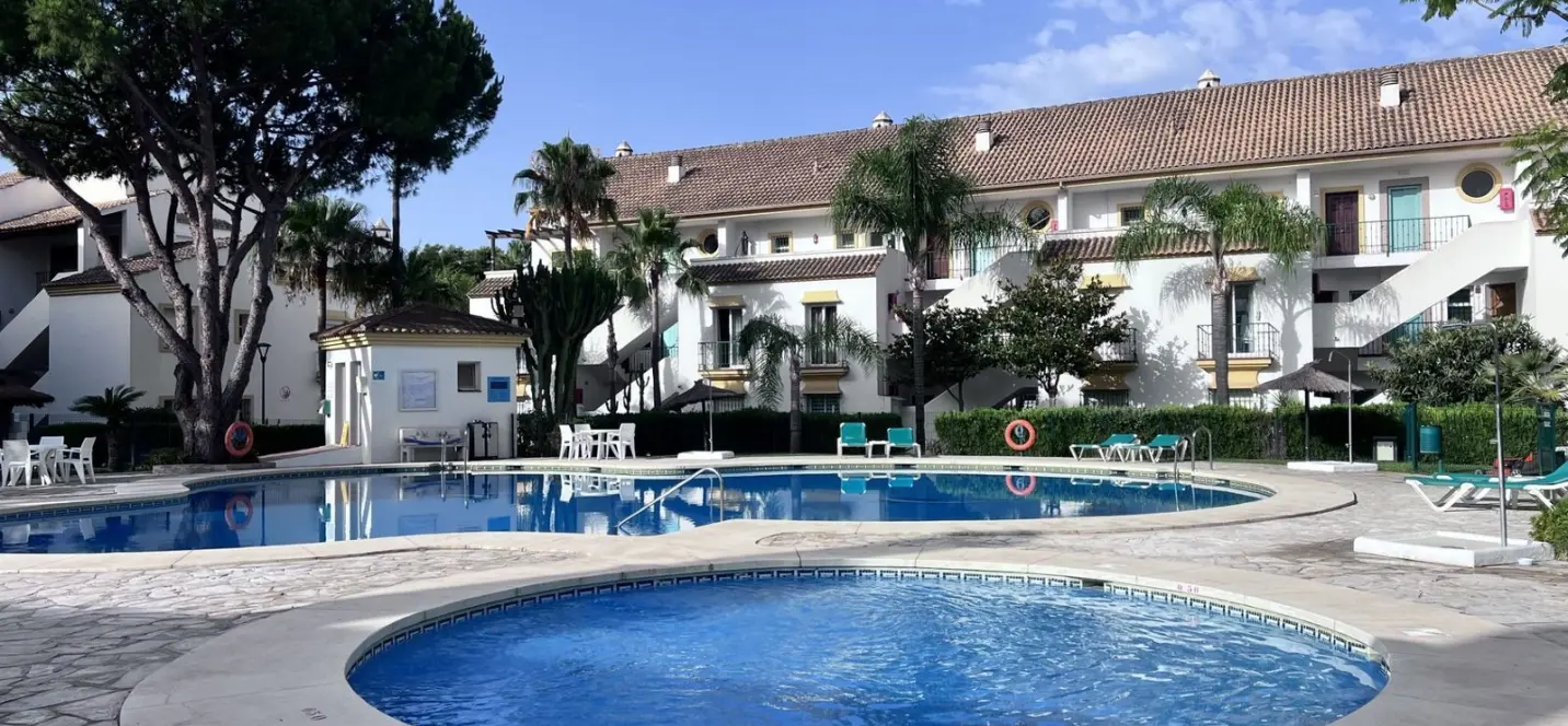 Sale of penthouse duplex in Las Chapas 0