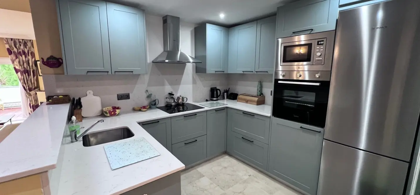 Sale of penthouse duplex in Las Chapas 1