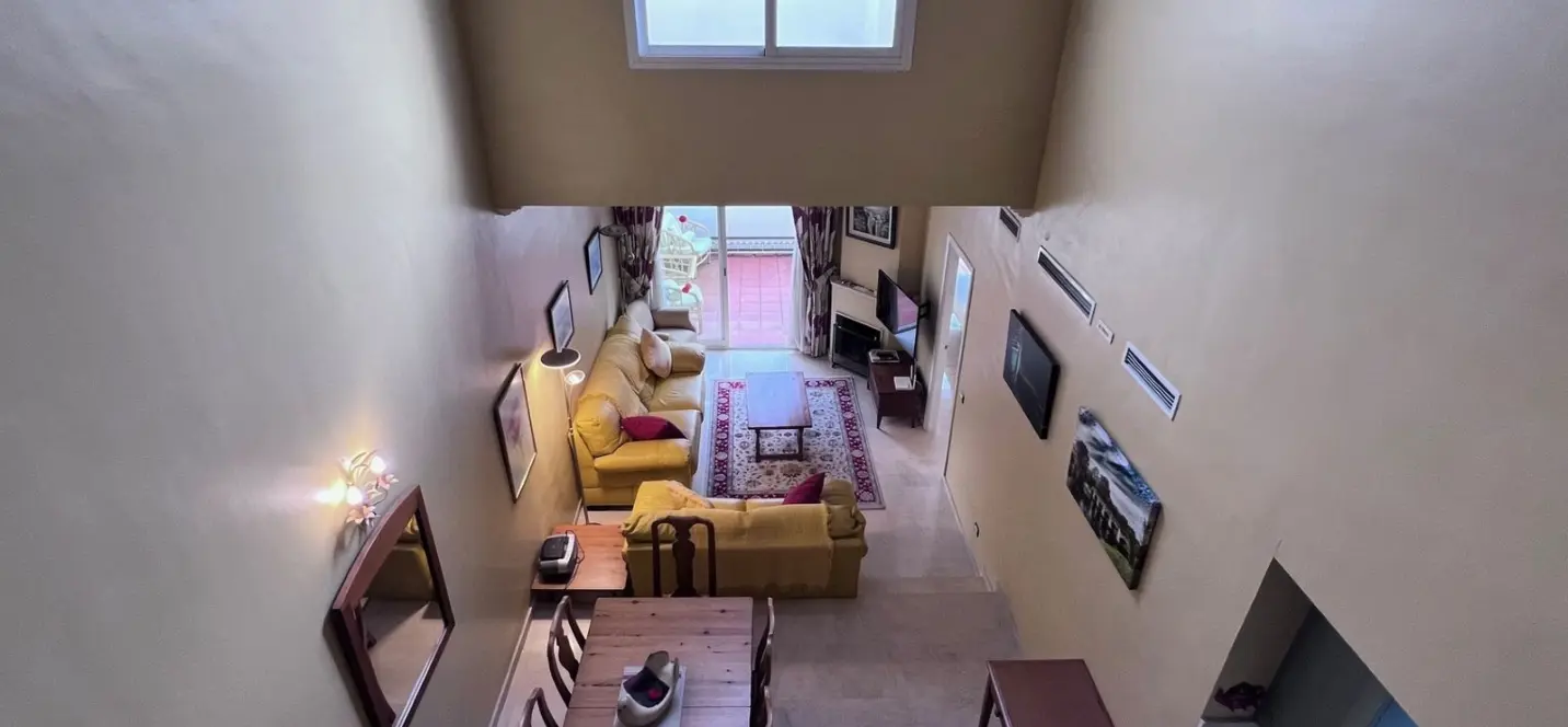 Sale of penthouse duplex in Las Chapas 2