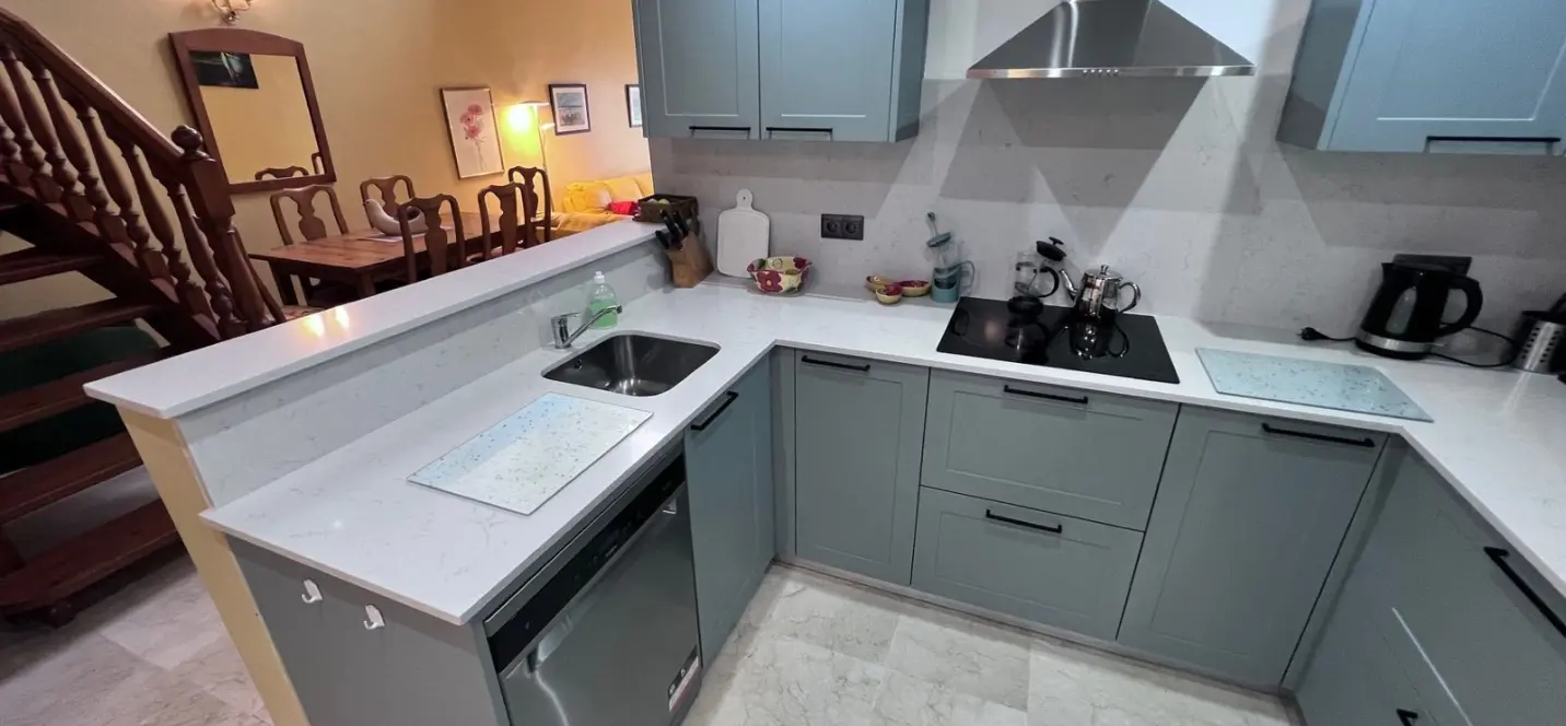 Sale of penthouse duplex in Las Chapas 4
