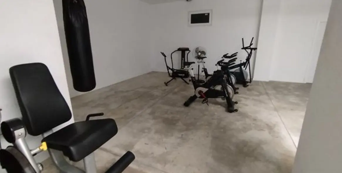 Продажа апартаментов на среднем этаже в Benalmadena Costa 4