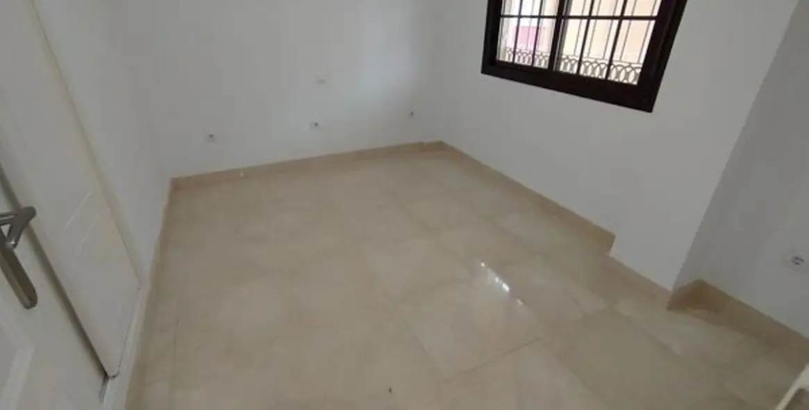 Продажа апартаментов на среднем этаже в Benalmadena Costa 7