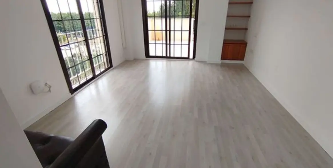 Venta de apartamento en planta media en Benalmadena Costa 17
