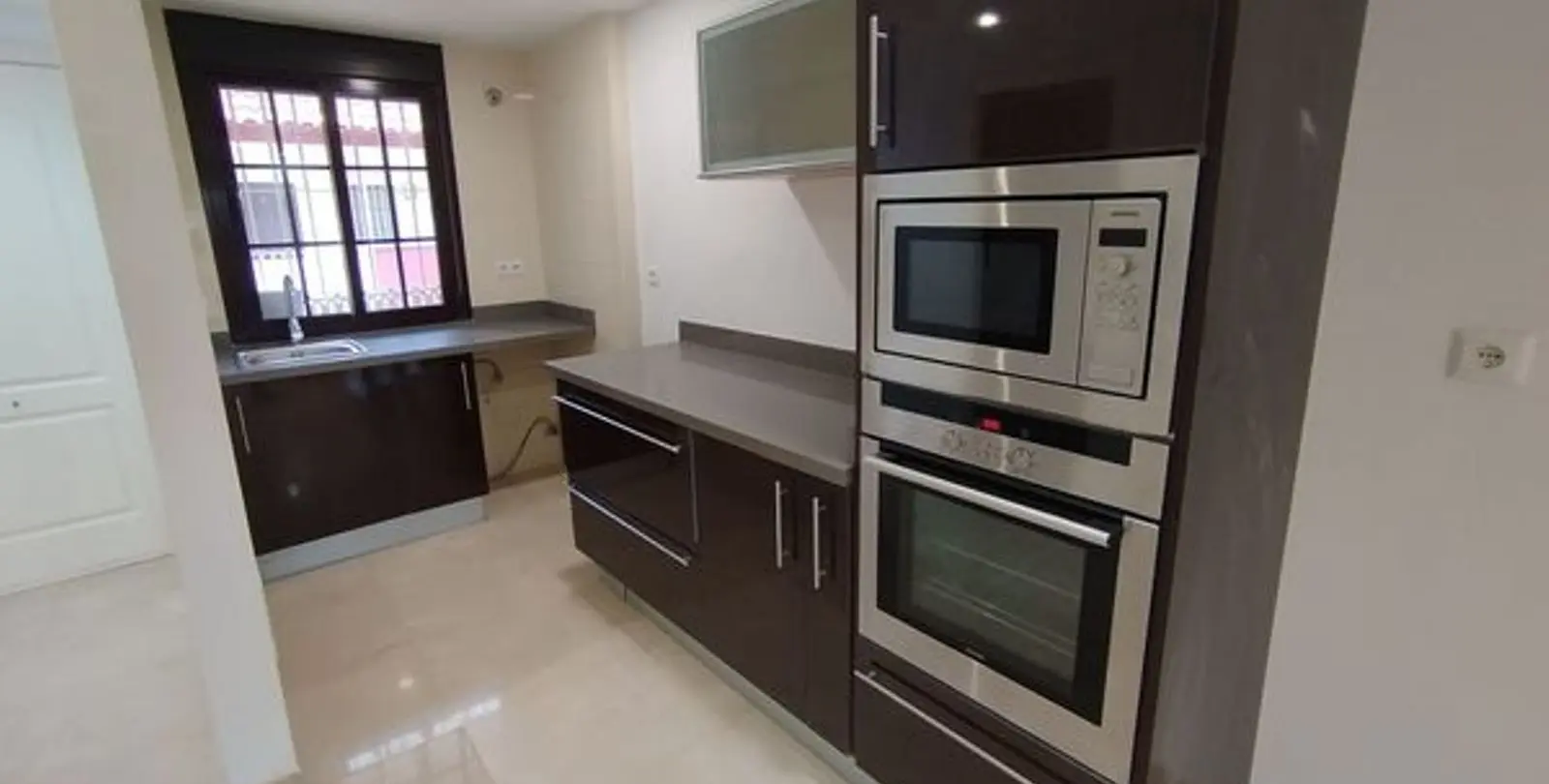 Sale of middle floor apartment in Benalmadena Costa 1