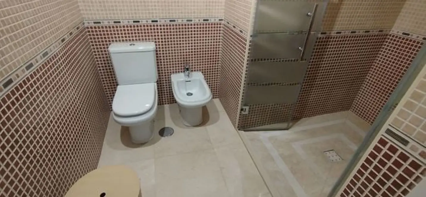 Sale of middle floor apartment in Benalmadena Costa 1