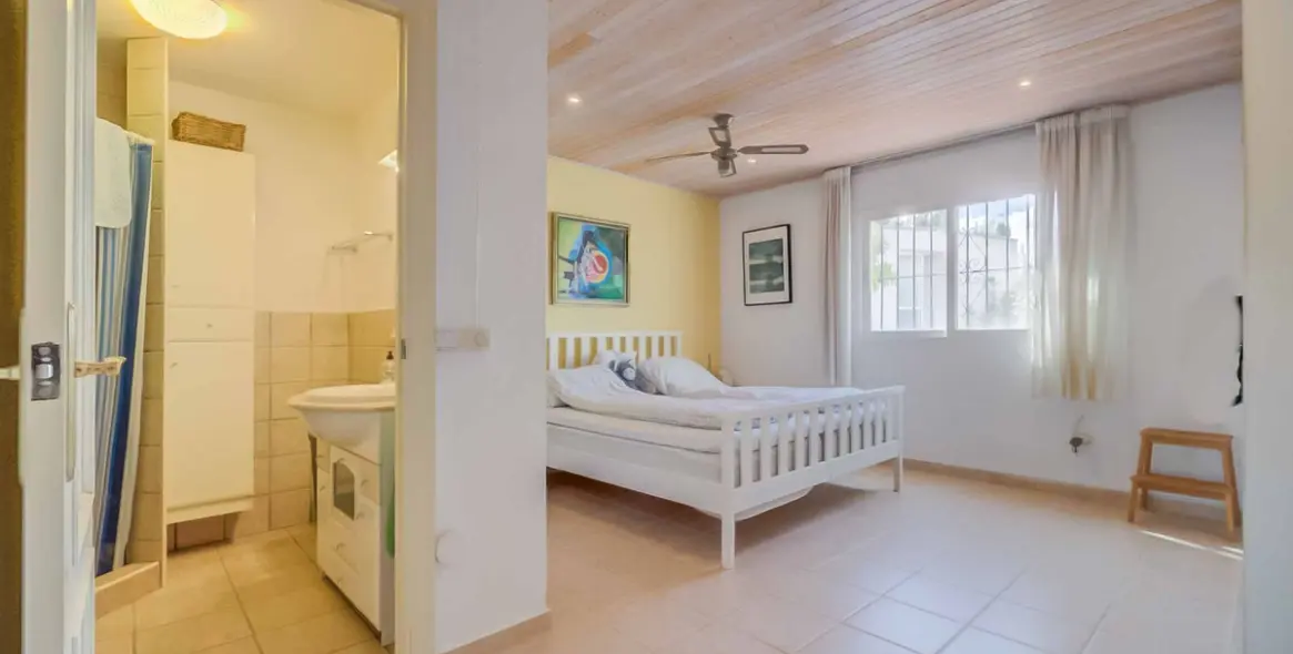 Sale of detached villa in Sierrezuela 14