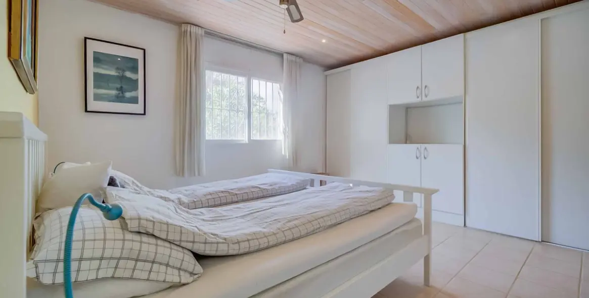 Sale of detached villa in Sierrezuela 16