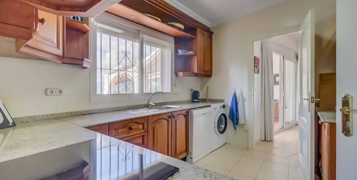 Sale of detached villa in Sierrezuela 20