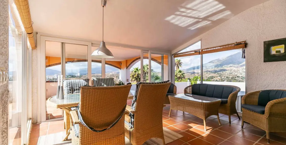 Sale of detached villa in Sierrezuela 23