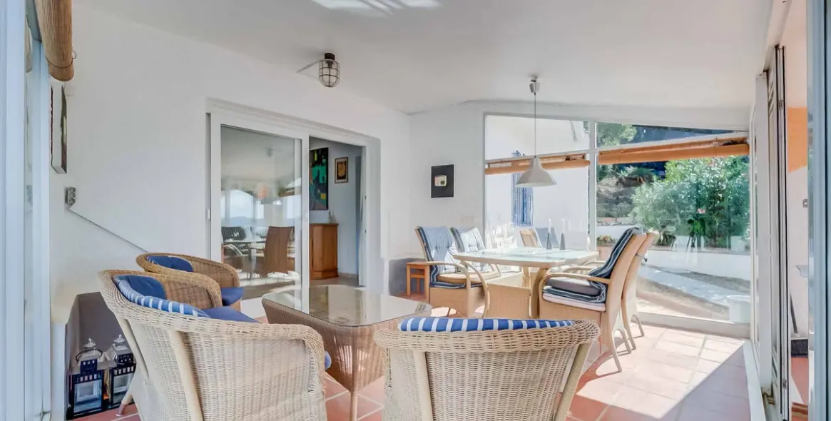 Sale of detached villa in Sierrezuela 25