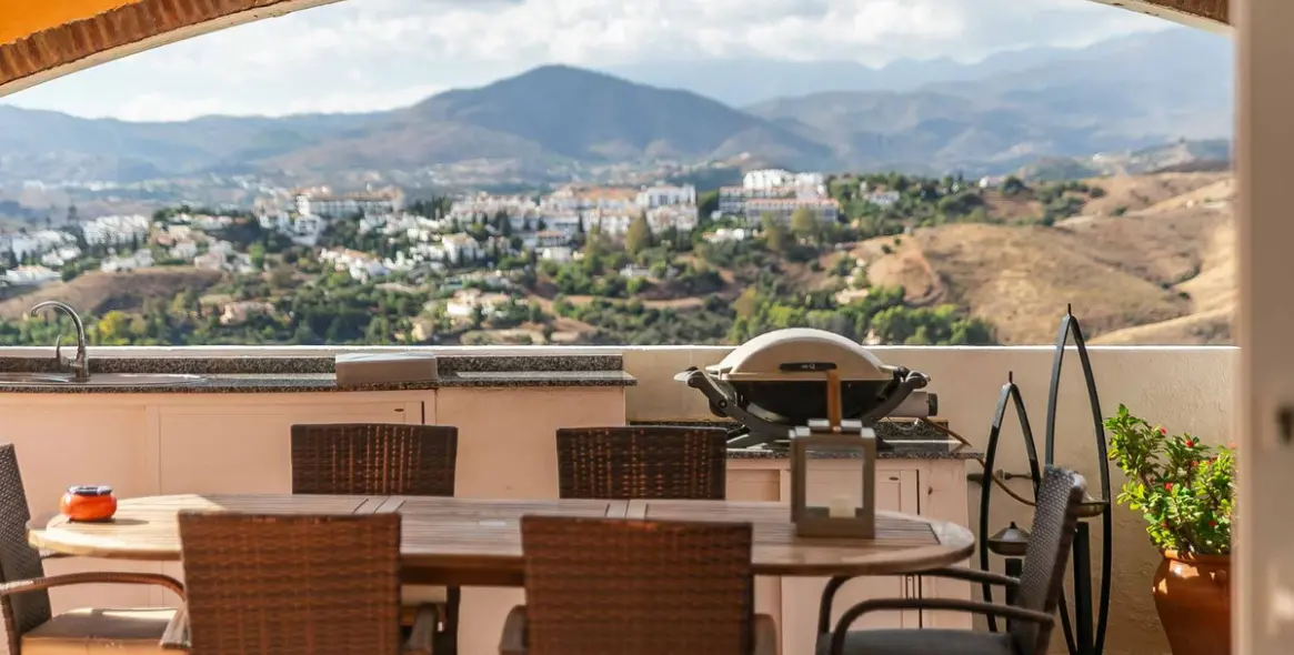 Sale of detached villa in Sierrezuela 58