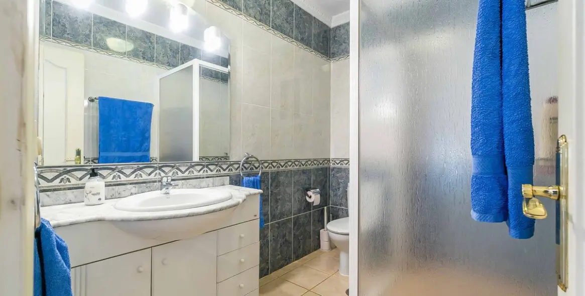 Продажа  отдельно стоящей виллы в Sierrezuela 12