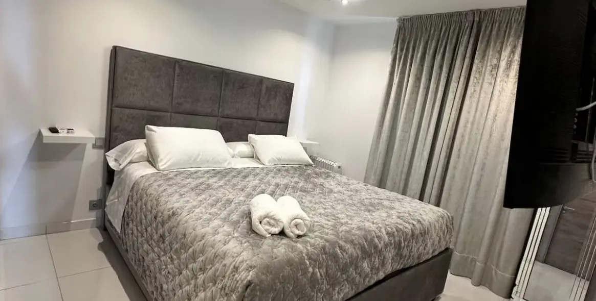 Продажа апартаментов на среднем этаже в Marbella 10