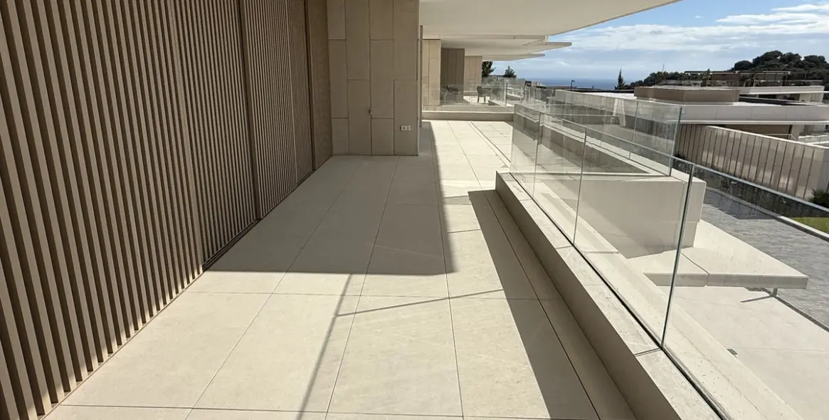 Sale of middle floor apartment in La Quinta 11