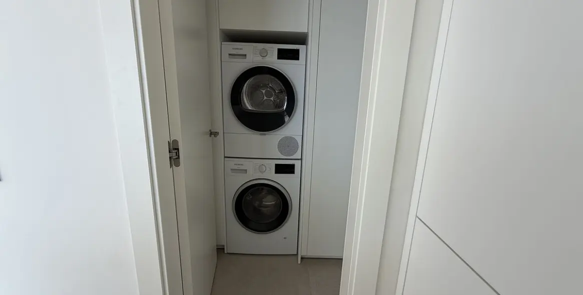 Sale of middle floor apartment in La Quinta 15