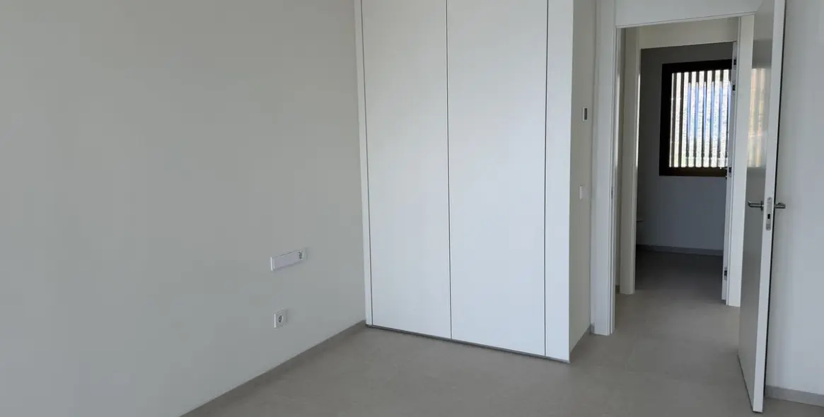 Sale of middle floor apartment in La Quinta 17