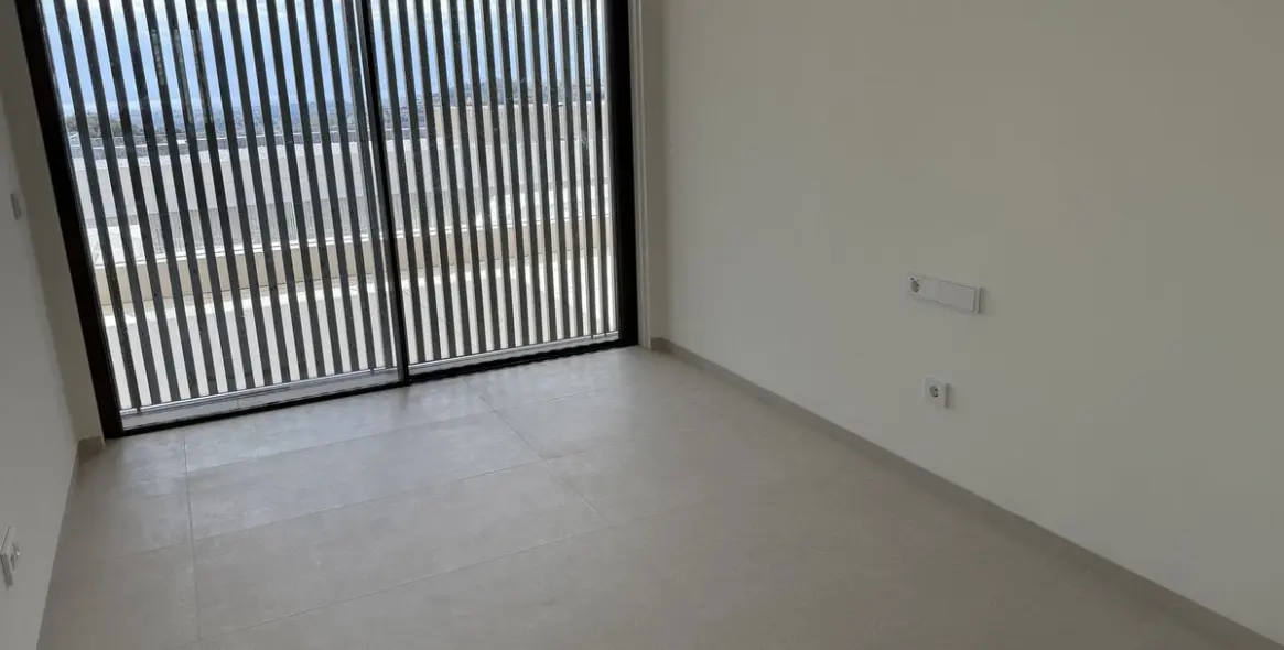 Sale of middle floor apartment in La Quinta 19